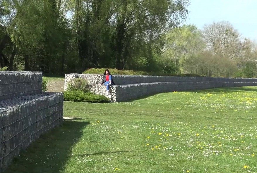 Anna, 18 ans, veut une altruiste cartouche !