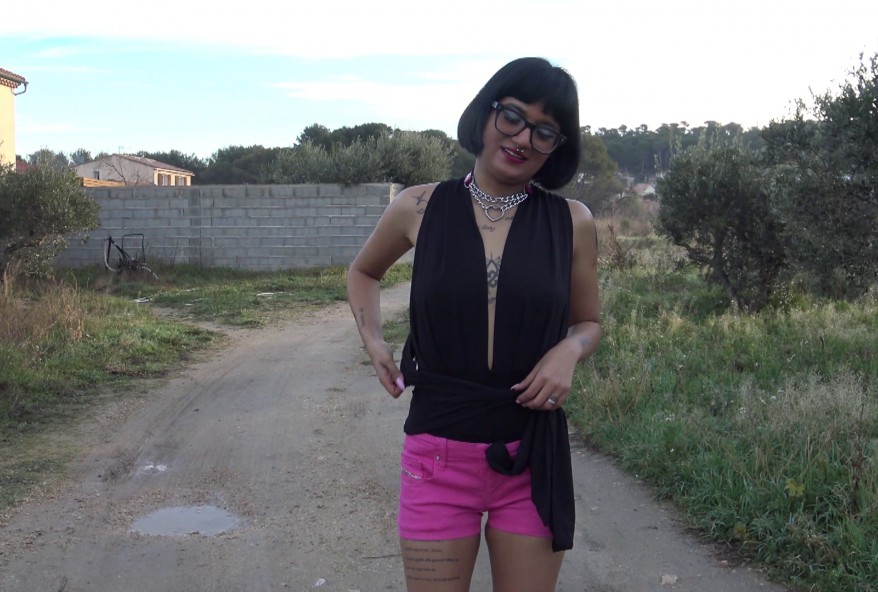 Candy, 19 ans, s’essaye à la besson !(vidéo
