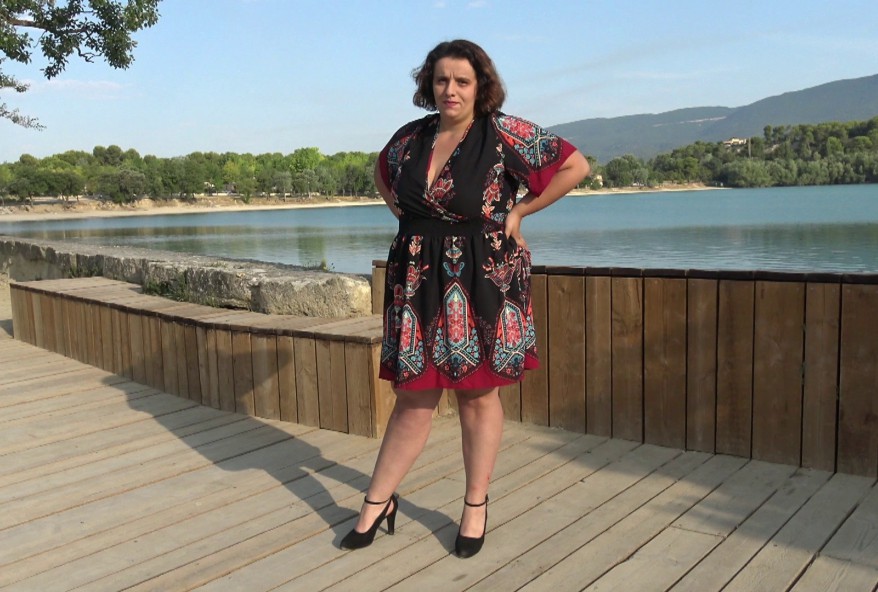 Clara prétend pouvoir épuiser les trois mecs qu’on