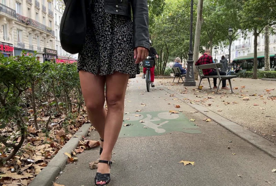 Clémence, 22 ans, débarque à Paris verso s’envoyer